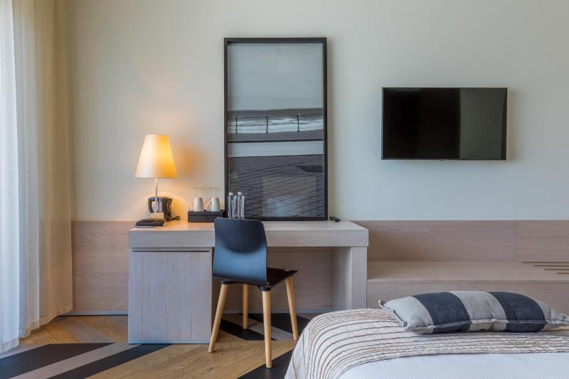 Standard Twin Room  image 3