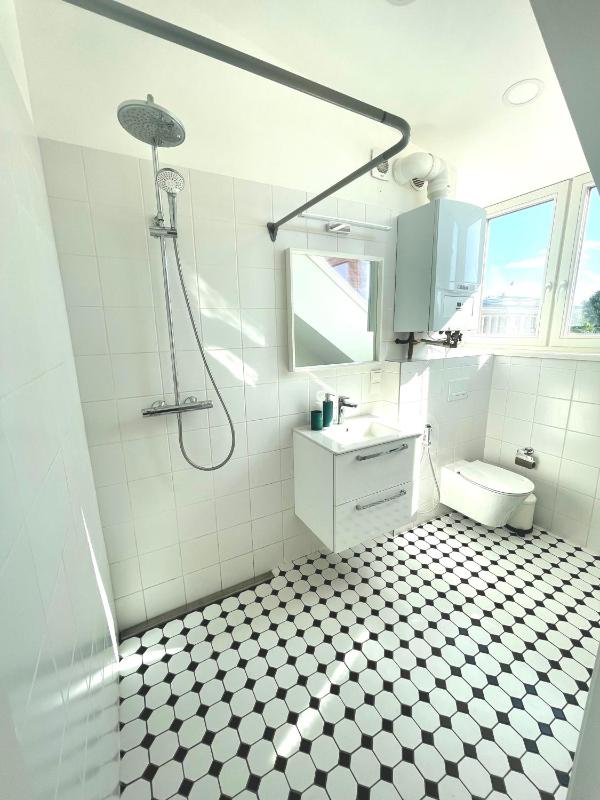 Luxury Central Apartment Easy Kaunas - image 10