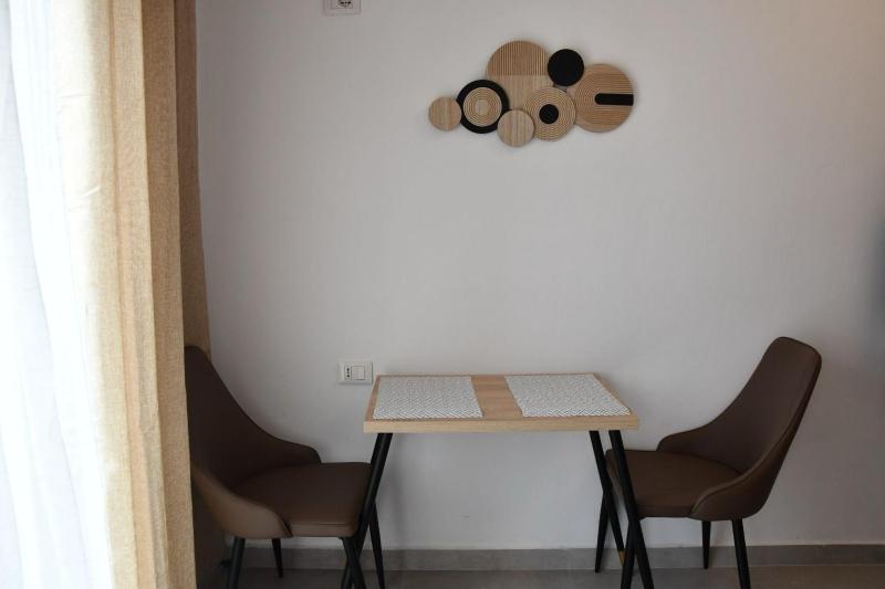 Cozy Apartment Near New Bazaar with free parking - image 12