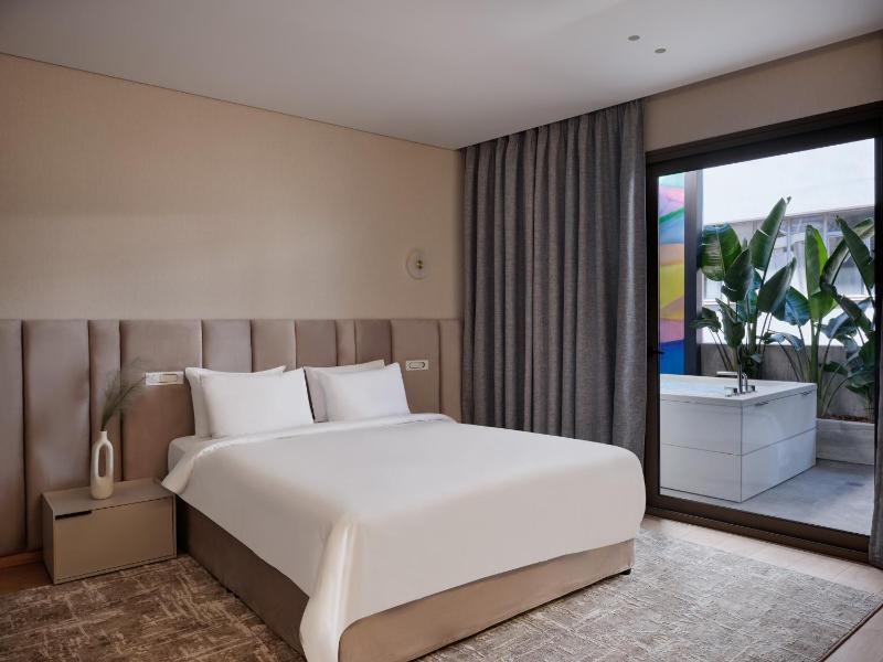 Nur Outline Aparthotel - image 11