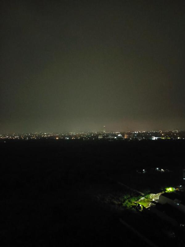 B blue hotel - image 7