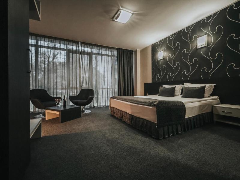 Hotel Noris - image 40