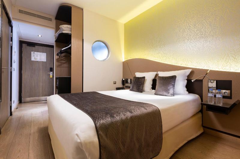 Two Connecting Double Rooms image 3