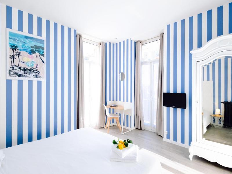 Double or Twin Room with Garden View image 2