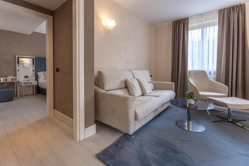 Executive Suite with Garden View - Suite House image 3