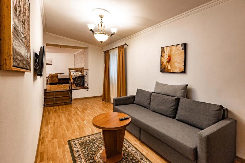 Family Room image 4