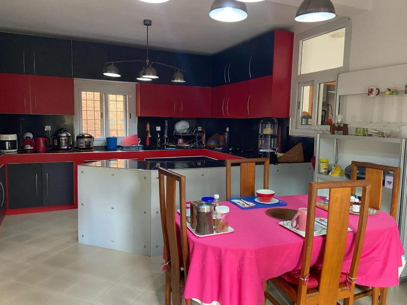 Appart Cozy Ivandry dans villa - image 13