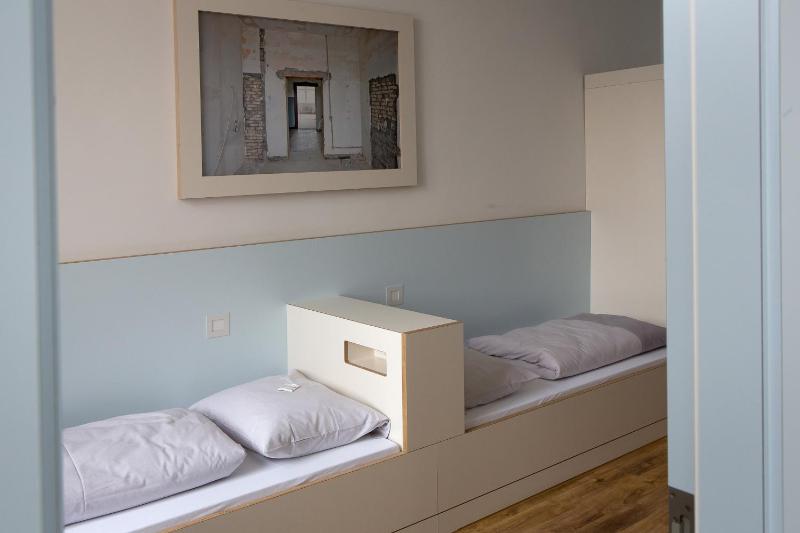 Double Room image 1