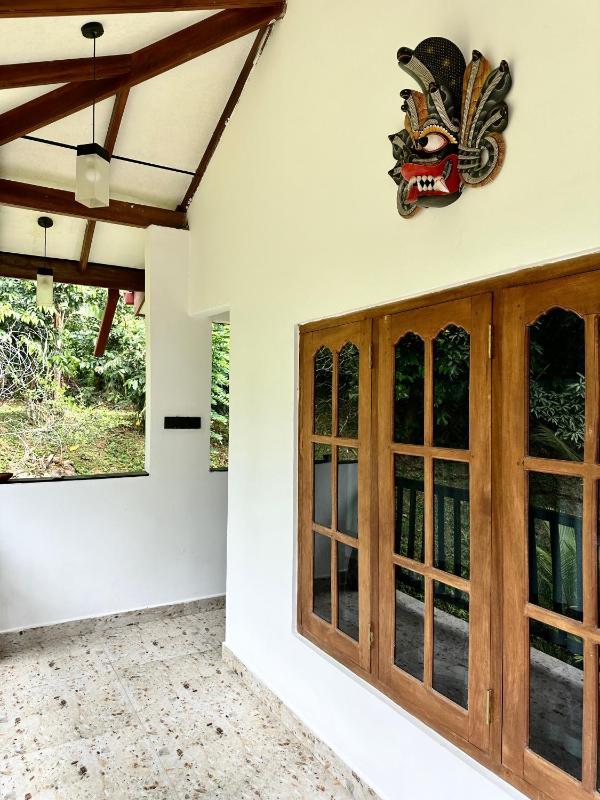 Tobby Home Stay - image 2