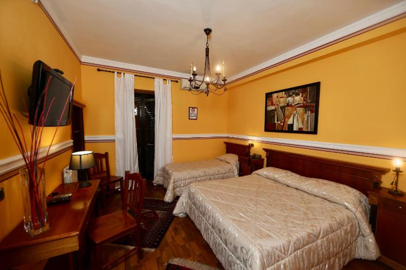 Triple Room image 4