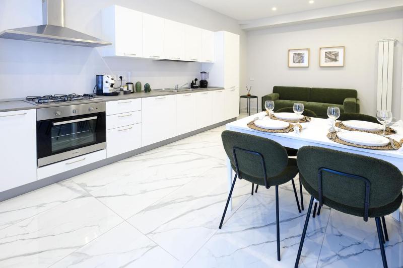 Tema Suites - Dimore Partenopee - image 9