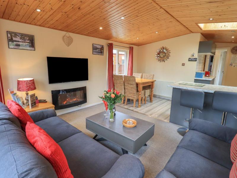 Striding Edge Lodge - image 23