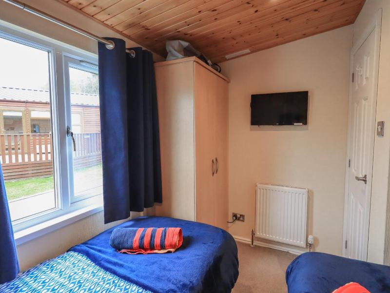 Striding Edge Lodge - image 8