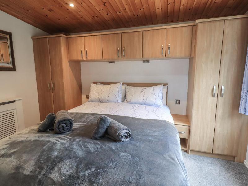 Striding Edge Lodge - image 28