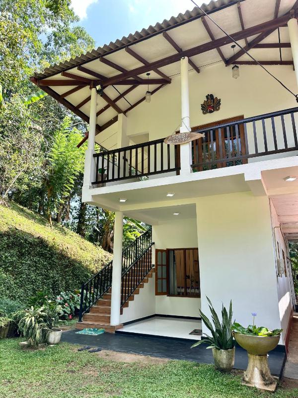 Tobby Home Stay - image 1
