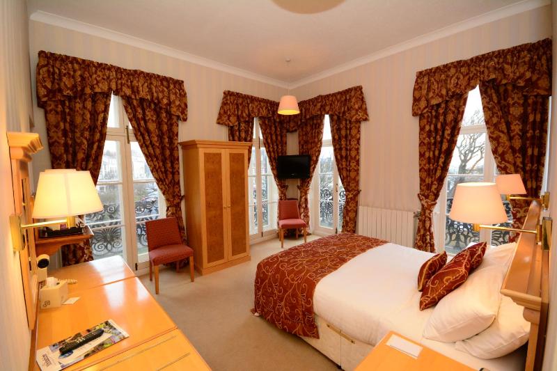 Superior Double Room image 3