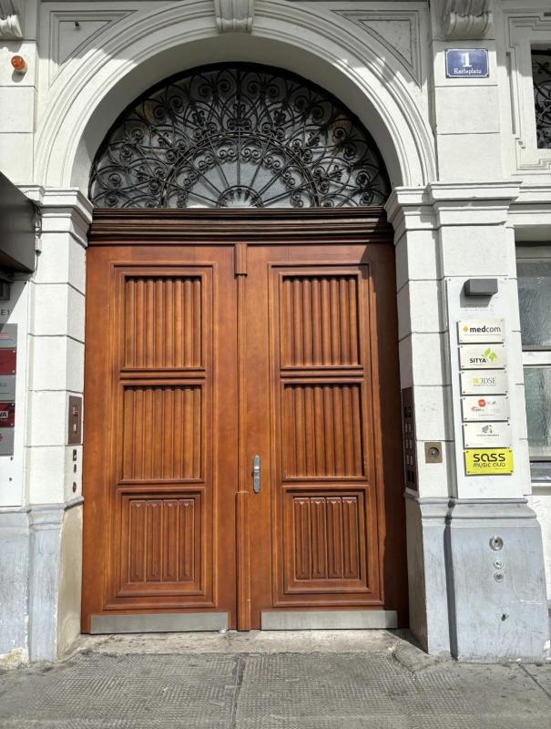 Studio Apartment image 3