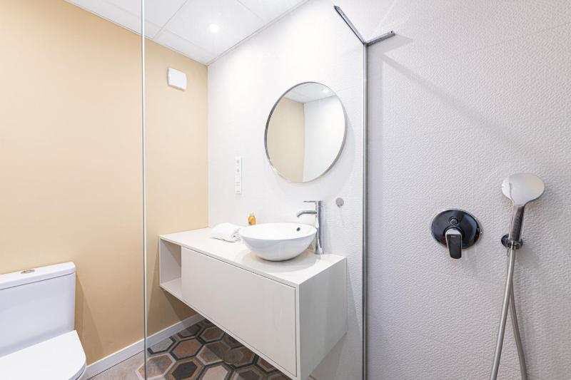 Skandiloft in Malaga by Solaga Holiday Homes - image 3