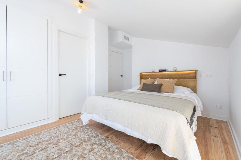 Skandiloft in Malaga by Solaga Holiday Homes - image 2