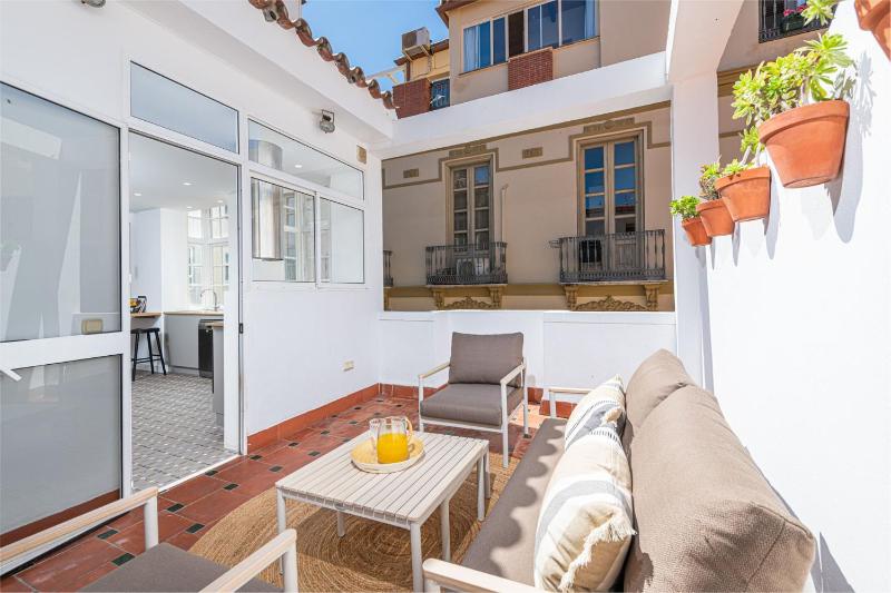 Skandiloft in Malaga by Solaga Holiday Homes - image 12