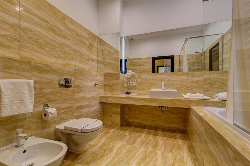 Junior Suite image 3