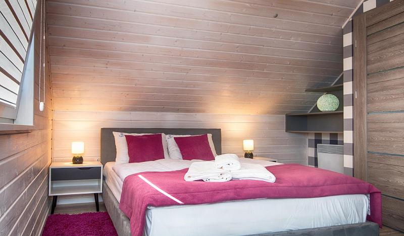 FLAUTA Całoroczne domki z prywatną balią sauną i jacuzzi - image 41