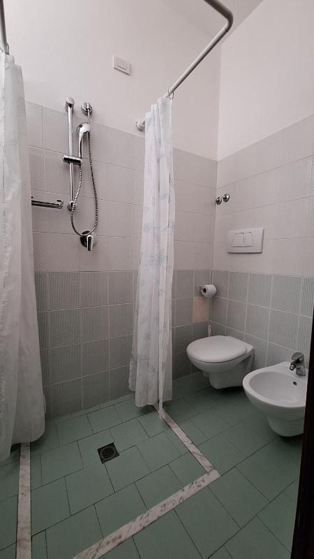 Standard Double Room image 3