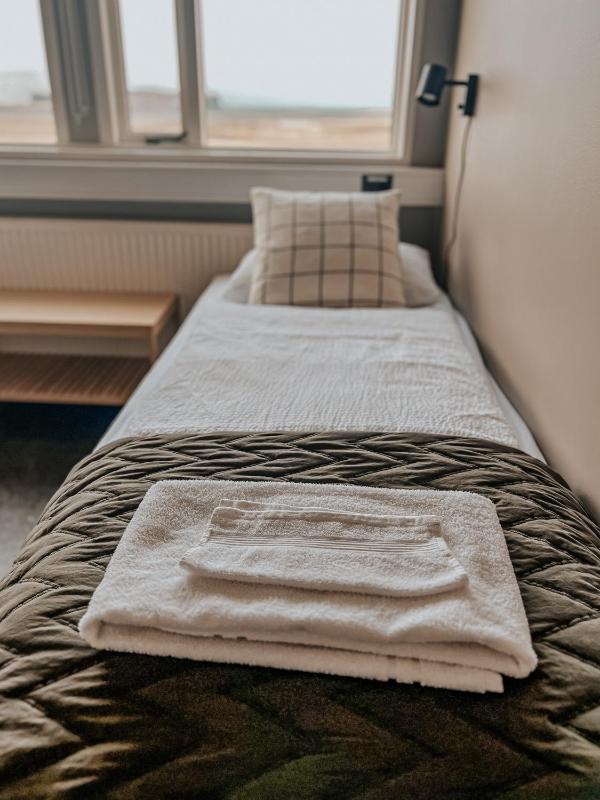 Twin Room with Sea View image 3