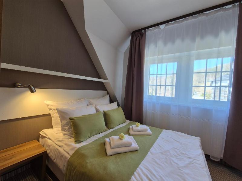 Quadruple Room image 4
