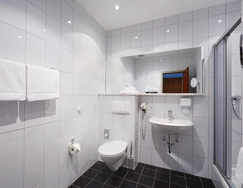Standard Single Room image 1