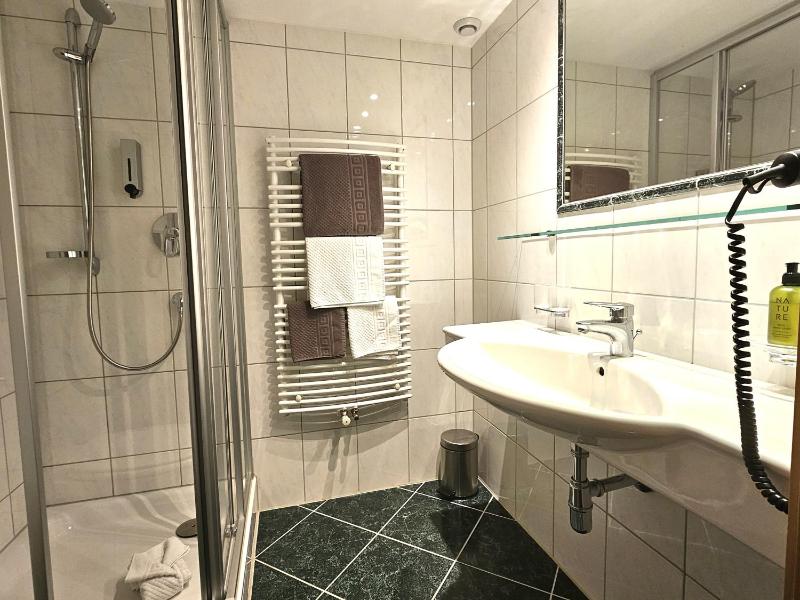 Standard Double Room with Balcony image 3
