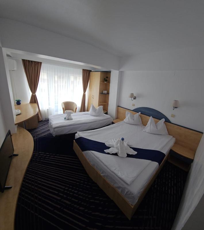 Superior Double Room image 1