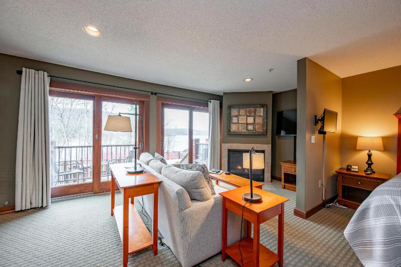 A125 Studio Lake View - image 20