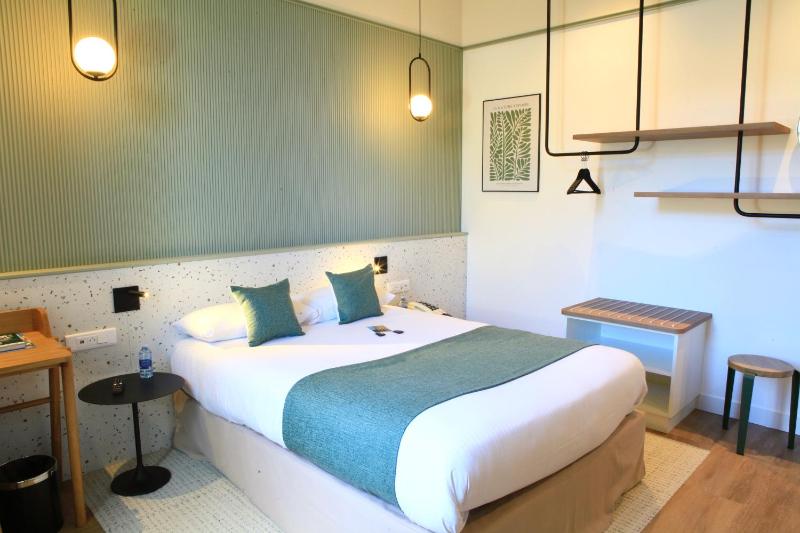 Premium Room - Castle View image 3
