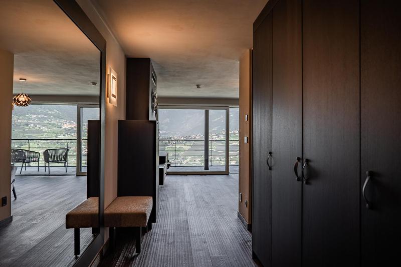 Suite with Mountain View image 3