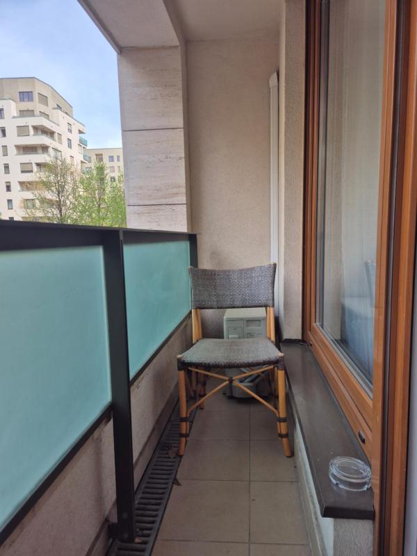 Studio Apartment image 3