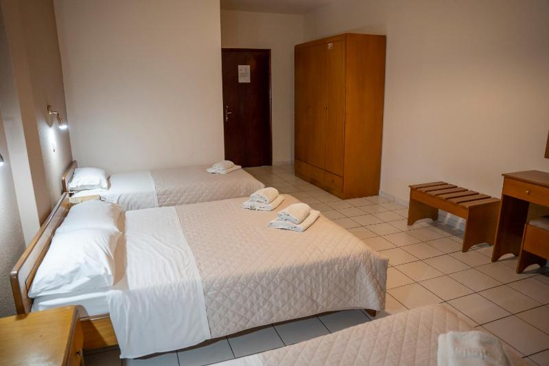 Quadruple Room image 3