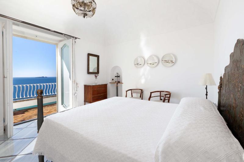 Amore Rentals - Villa Le Sirene - image 46