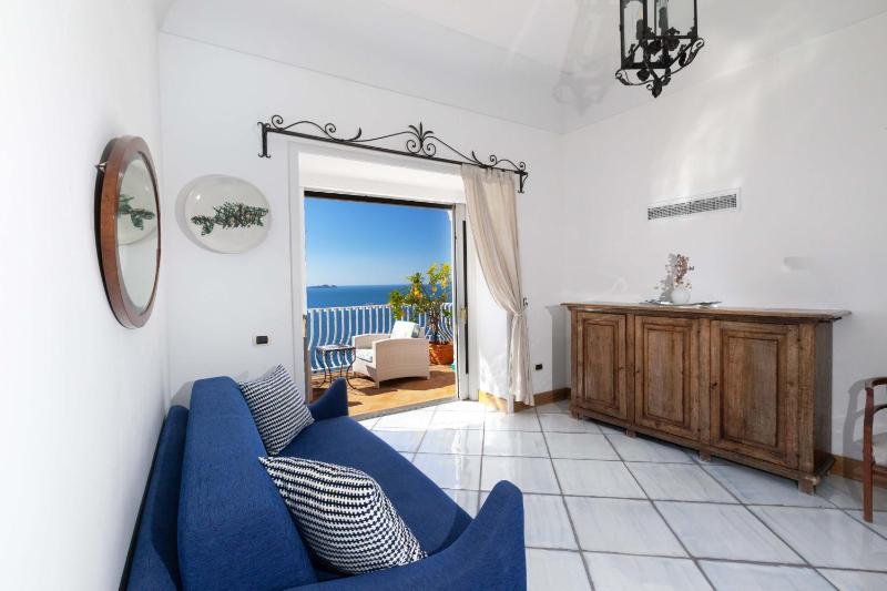 Amore Rentals - Villa Le Sirene - image 10