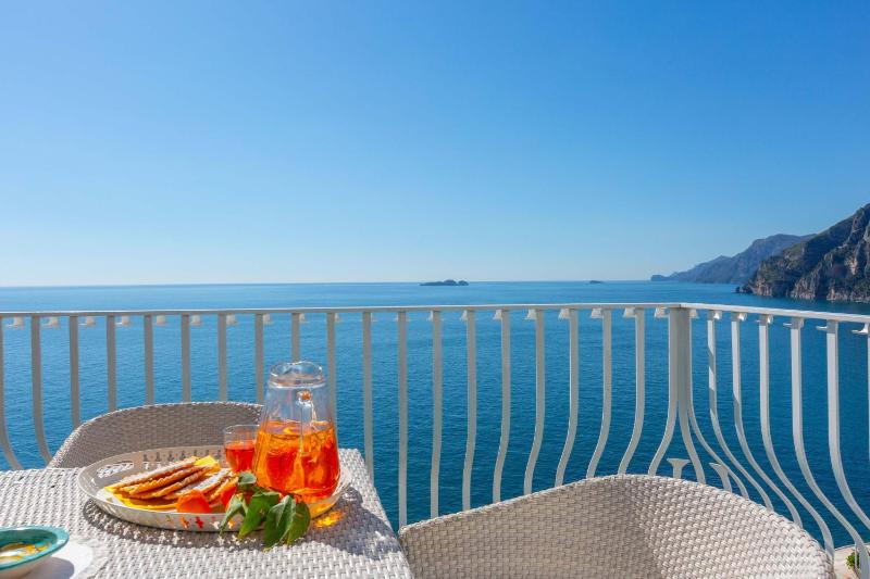 Amore Rentals - Villa Le Sirene - image 30