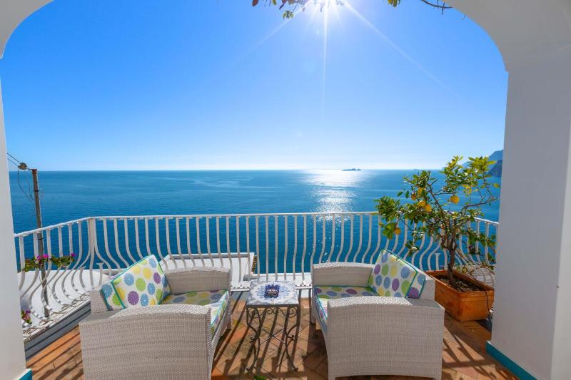 Amore Rentals - Villa Le Sirene - image 14