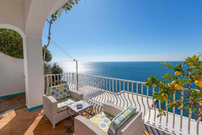 Amore Rentals - Villa Le Sirene - image 33
