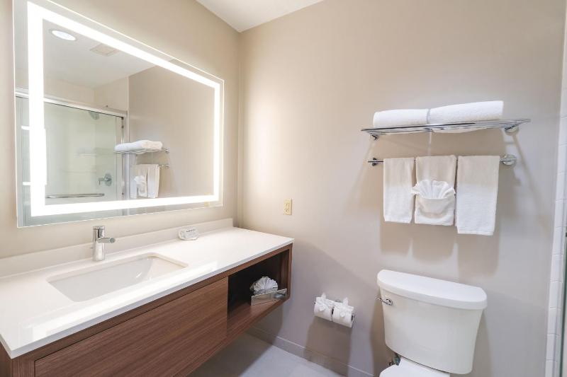 Standard Room image 2