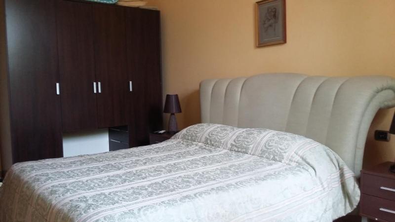 Double Room image 3