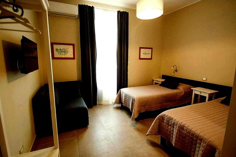 Triple Room image 1
