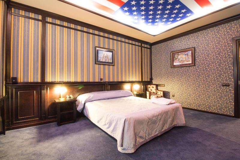 Superior Double Room image 3