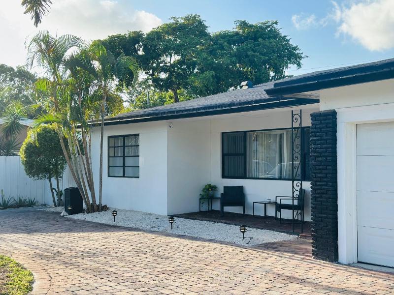 Wilton Manors Guesthouse - image 3