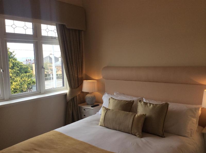 Deluxe Double Room image 2