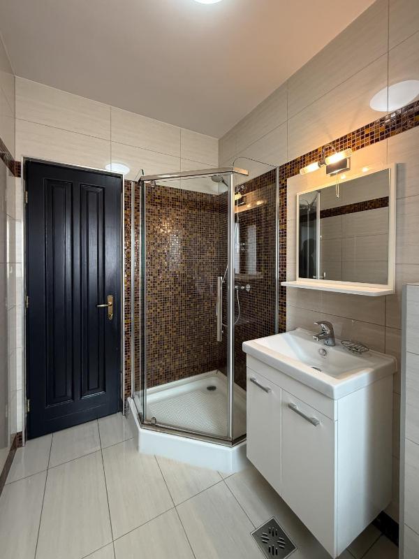 Suite image 3