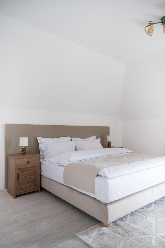 Superior Apartment image 3
